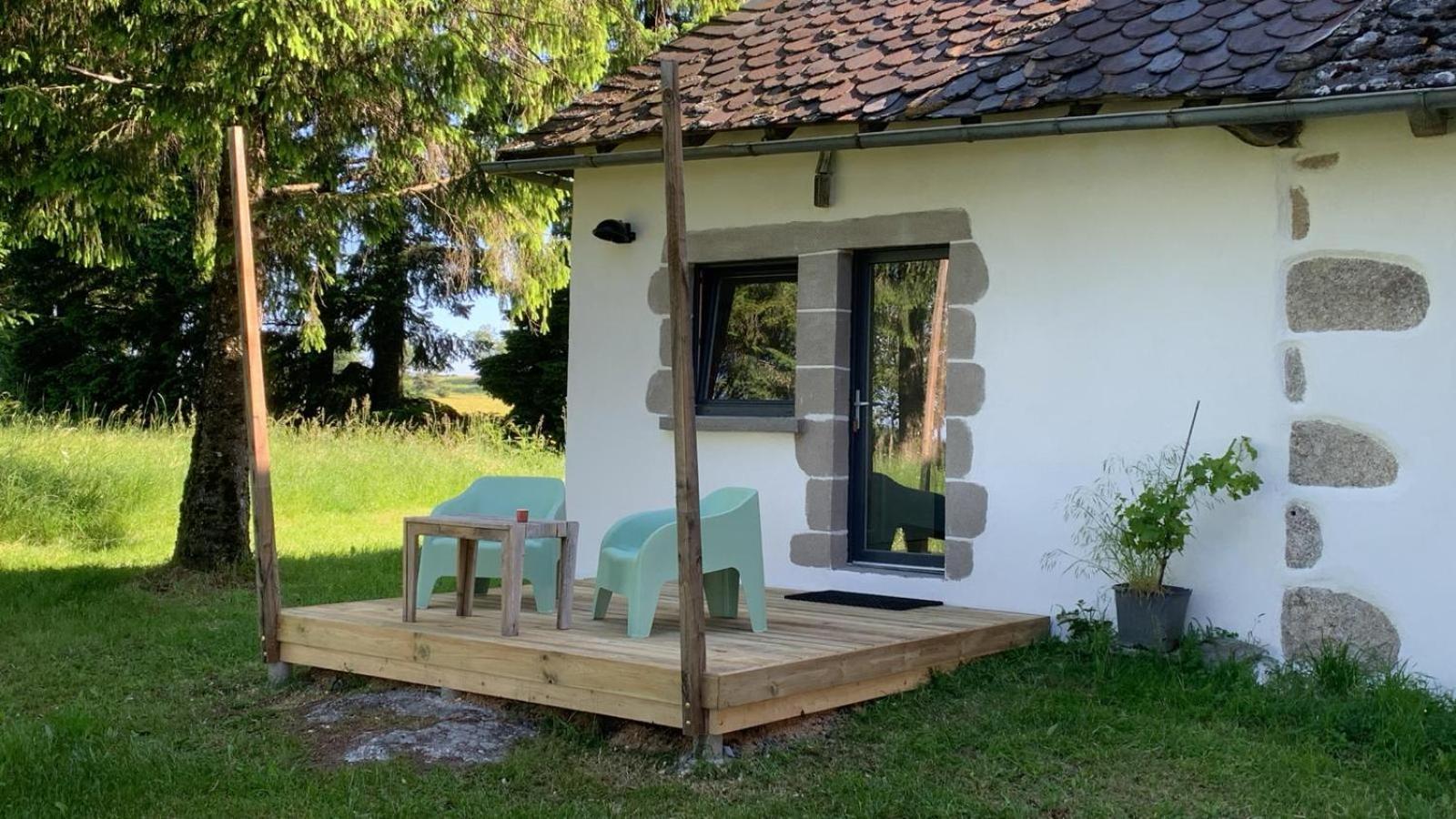 Aux Logis De Fonfroide Chez Mylene & David Marcoles Exterior foto